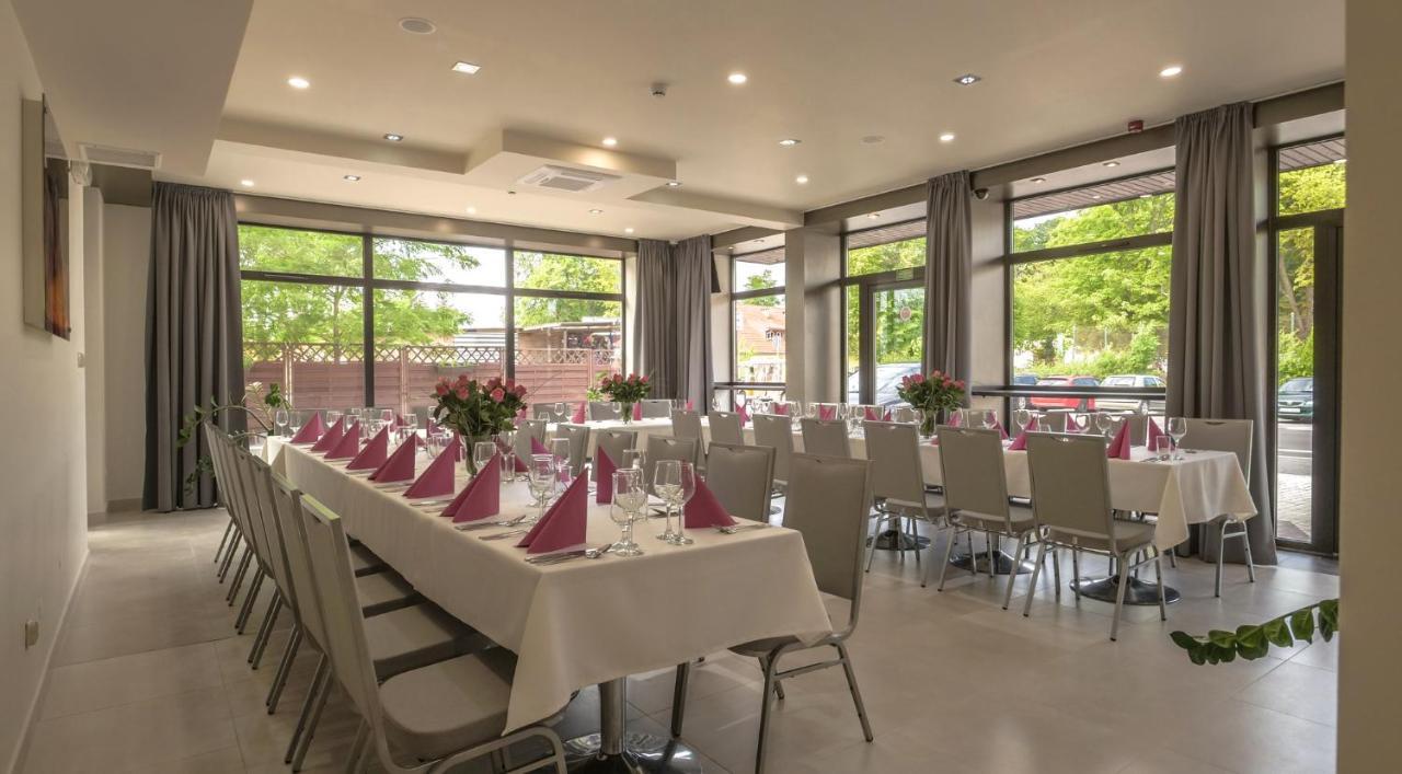 Hotel Emocja Spa Миелно Екстериор снимка