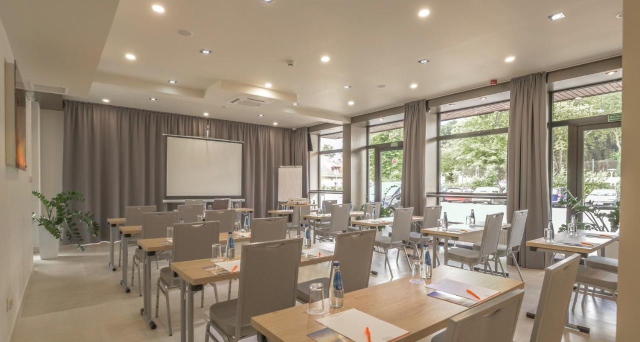 Hotel Emocja Spa Миелно Екстериор снимка