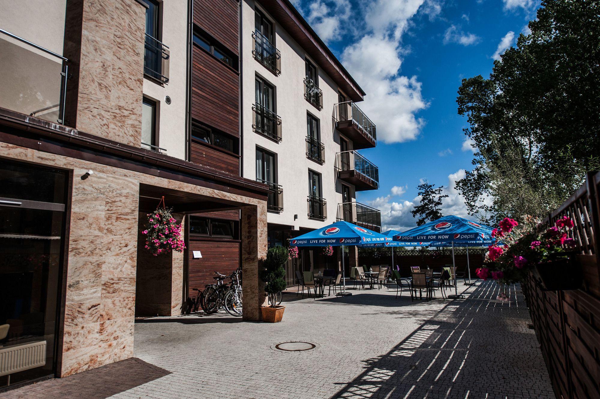 Hotel Emocja Spa Миелно Екстериор снимка