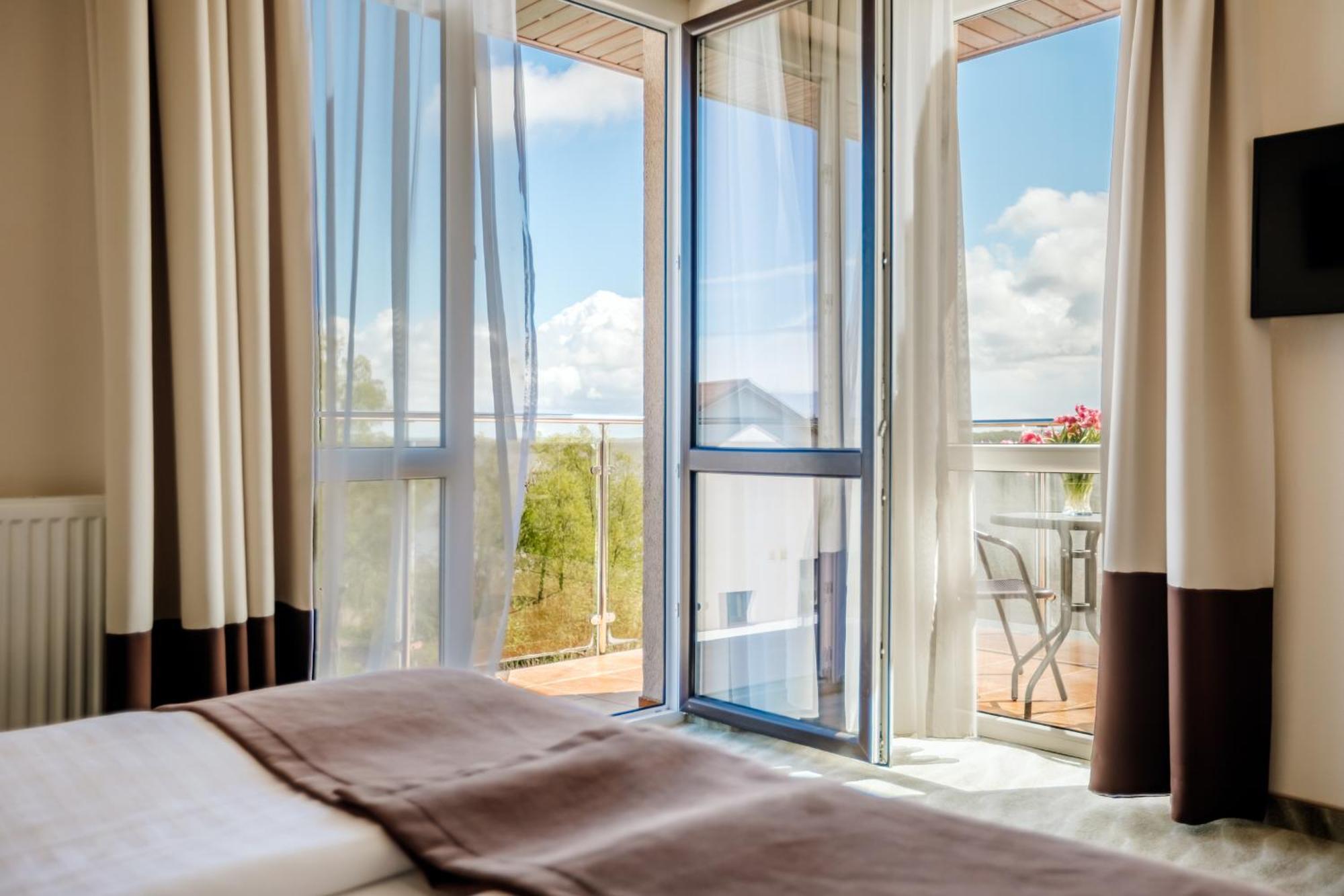 Hotel Emocja Spa Миелно Екстериор снимка