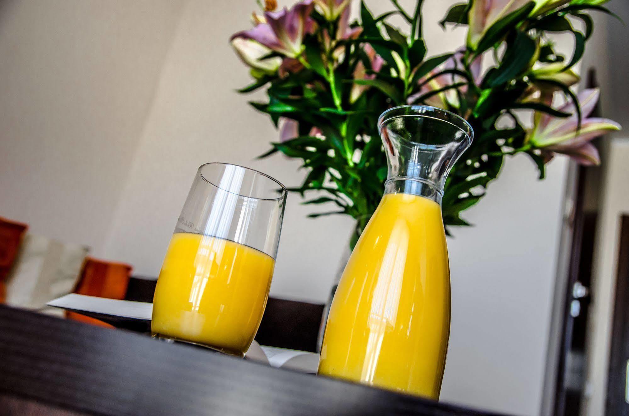 Hotel Emocja Spa Миелно Екстериор снимка