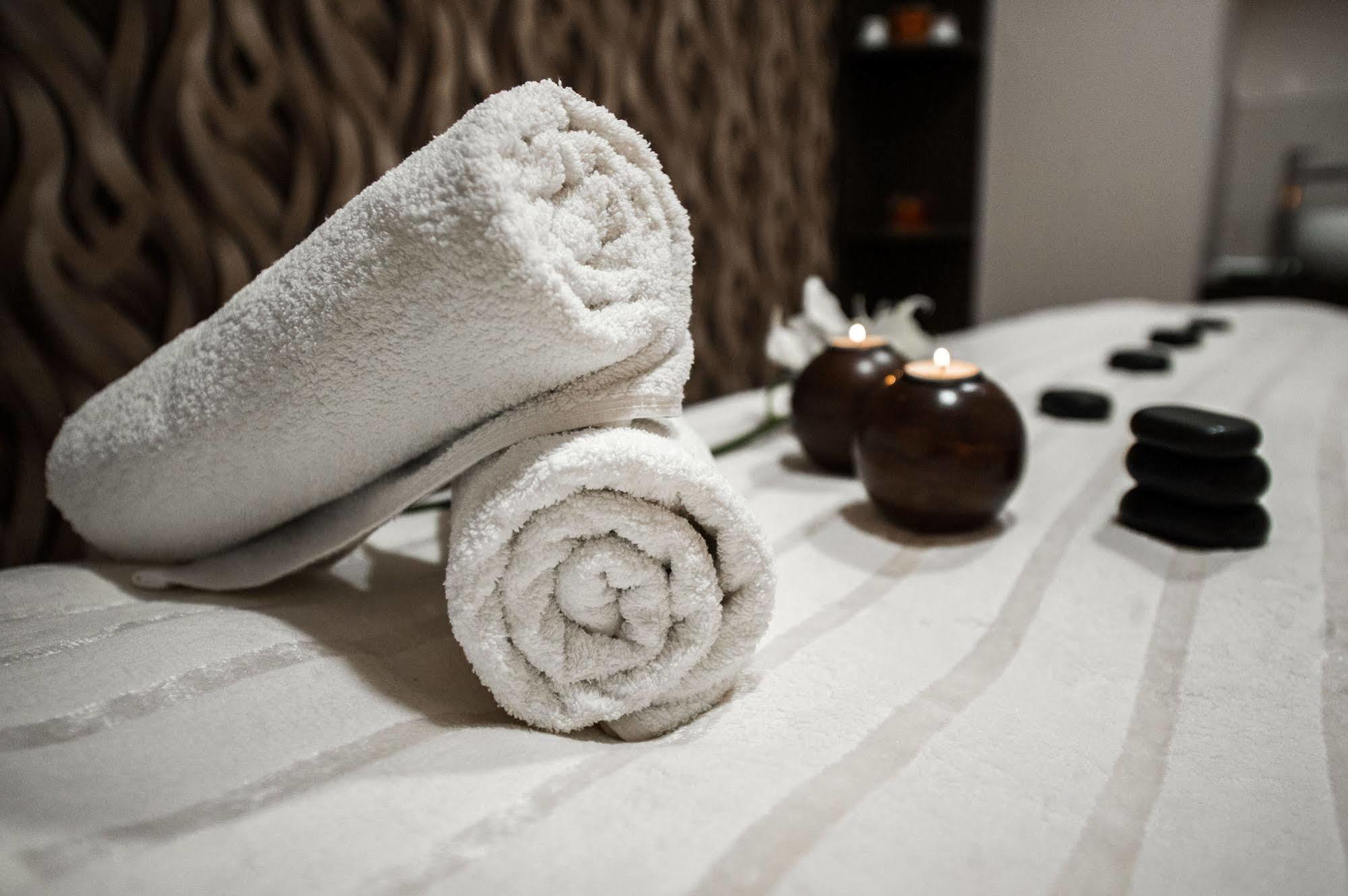 Hotel Emocja Spa Миелно Екстериор снимка