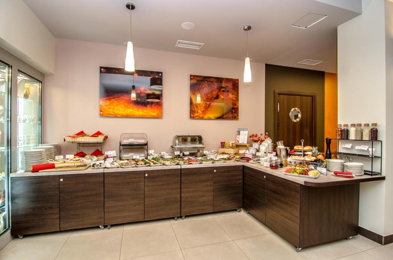 Hotel Emocja Spa Миелно Екстериор снимка